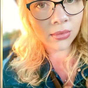 Meet your Posher, Krystal